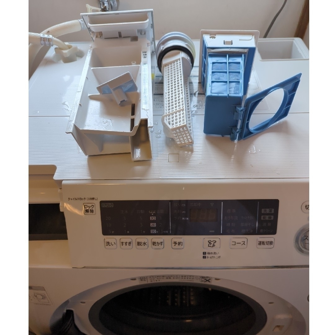 SHARP(シャープ)のSHARP　ドラム式　洗濯機　ES-H10E スマホ/家電/カメラの生活家電(洗濯機)の商品写真