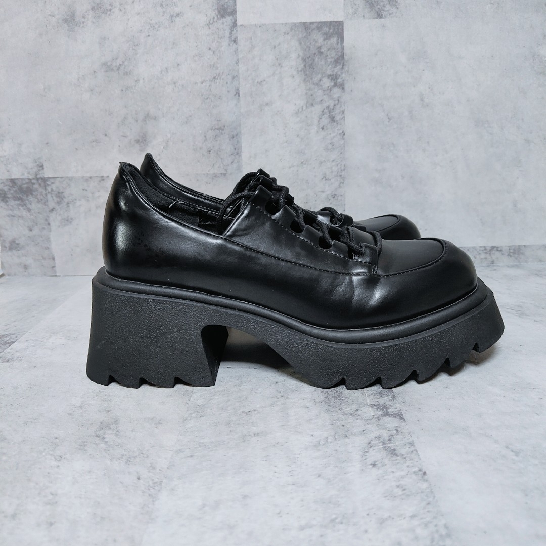 idem レースアップローファー Mサイズ ブラック 23.5cm相当 レディースの靴/シューズ(ローファー/革靴)の商品写真
