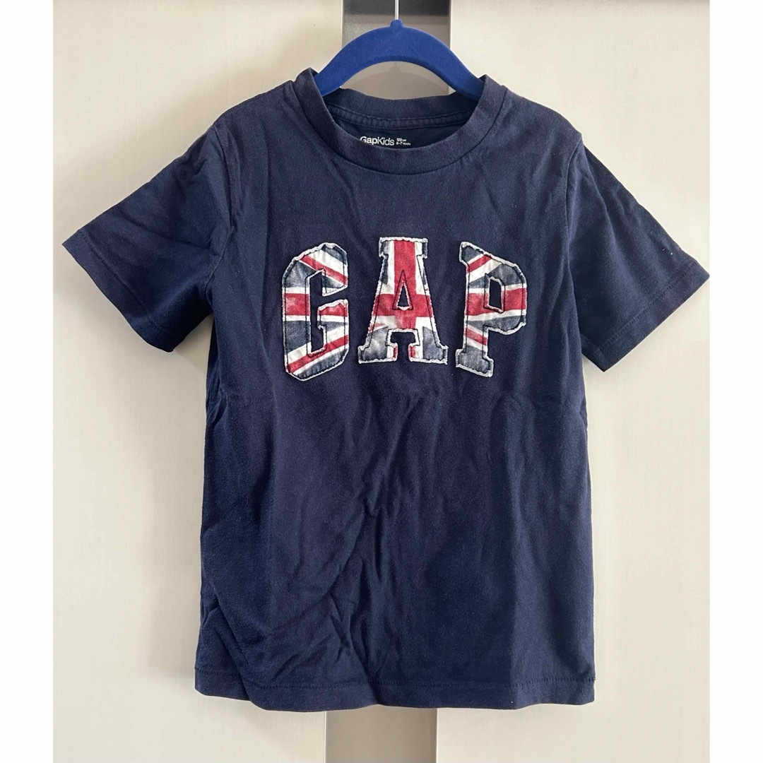 GAP Kids(ギャップキッズ)のGapKids　ギャップ　半袖Tシャツ　120cm ユニオンジャック柄　ロゴ キッズ/ベビー/マタニティのキッズ服男の子用(90cm~)(Tシャツ/カットソー)の商品写真