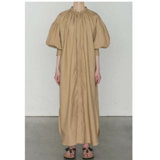 ハイク(HYKE)の【新品未使用】HYKE C/H GATHERED DRESS(ロングワンピース/マキシワンピース)