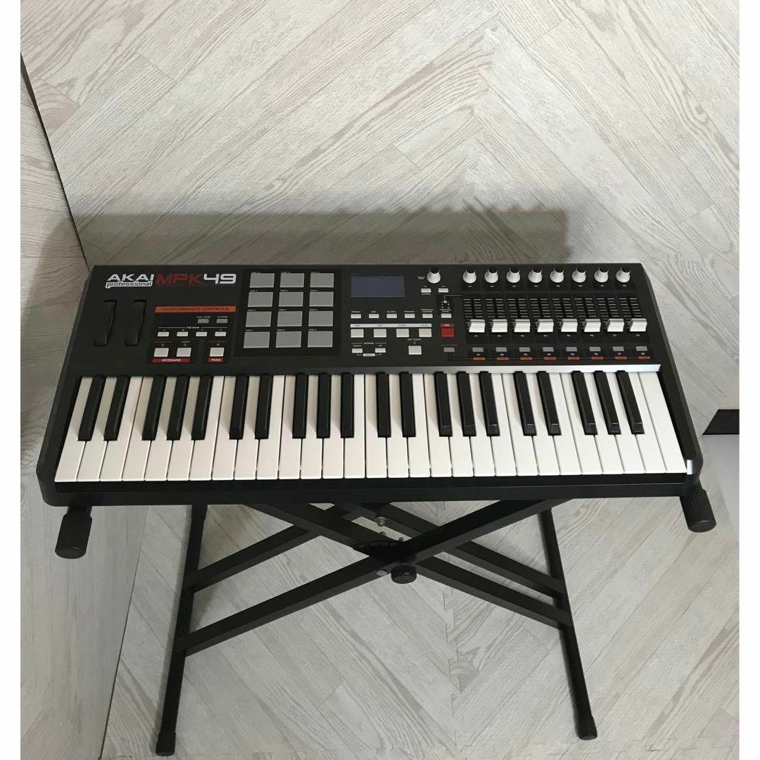 AKAI Professional 49鍵MIDIキーボード MPK49 楽器の鍵盤楽器(キーボード/シンセサイザー)の商品写真