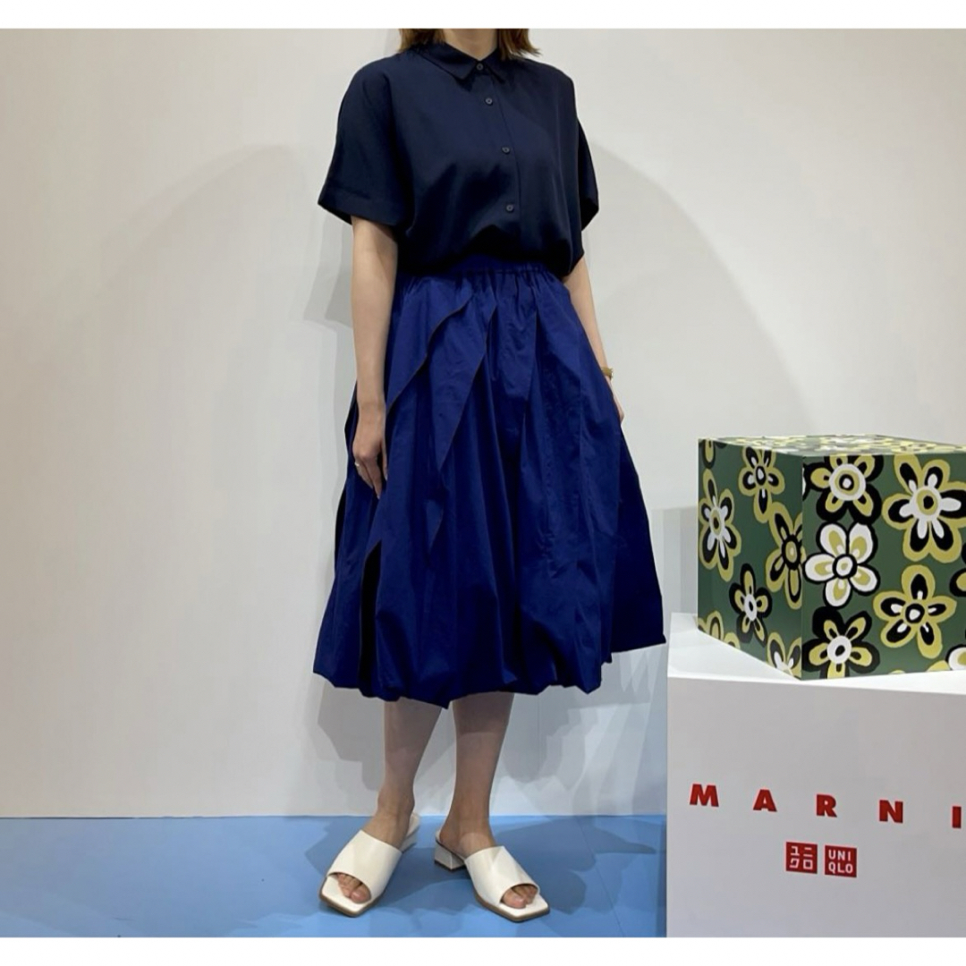 UNIQLO(ユニクロ)の☆ マルニ　MARNI ユニクロ バルーンシェイプスカート コラボ　ネイビー ☆ レディースのスカート(ロングスカート)の商品写真