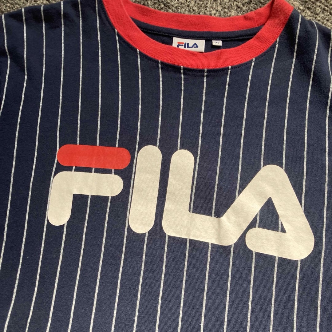 FILA(フィラ)のFILA フィラ　メンズ　Tシャツ　Mサイズ　古着　ストライプ メンズのトップス(Tシャツ/カットソー(半袖/袖なし))の商品写真