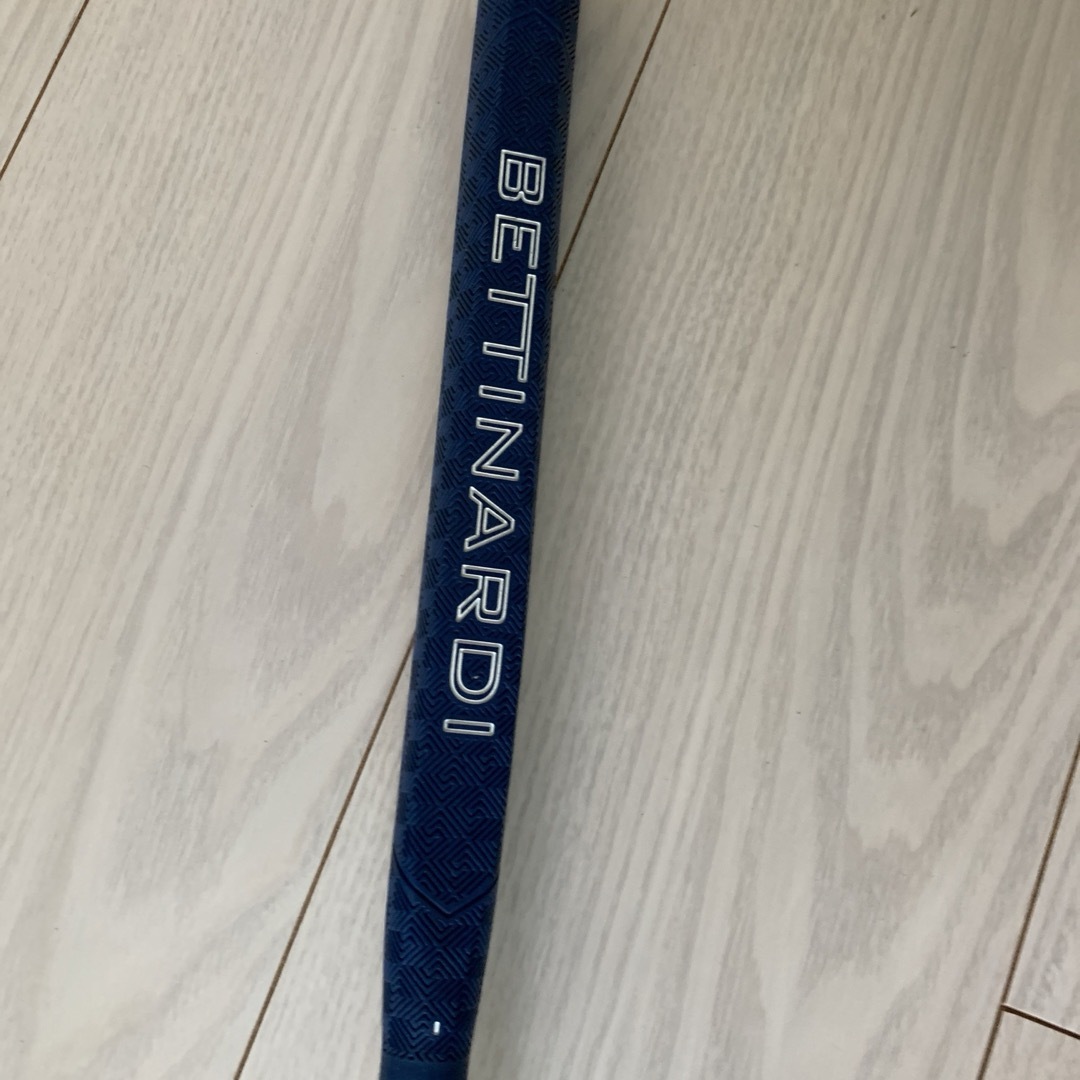 Bettinardi(ベティナルディ)のパターQB11 - BETTINARDI  シャフト、グリップ標準使用カバー付き スポーツ/アウトドアのゴルフ(クラブ)の商品写真