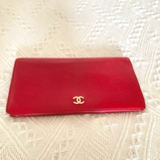 CHANEL - SALE シャネル　ロングパース  レッド　ゴールド金具