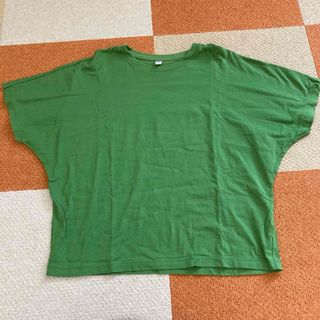 ユニクロ(UNIQLO)のUNIQLO Tシャツ(Tシャツ(半袖/袖なし))