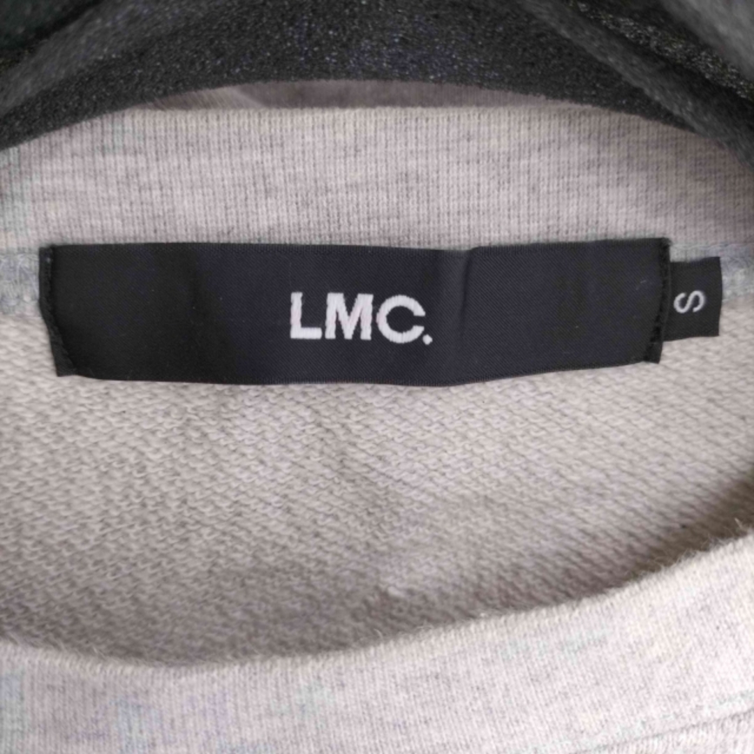 LMC(エルエムシー) フロントロゴプリントクルーネックスウェット メンズ メンズのトップス(スウェット)の商品写真