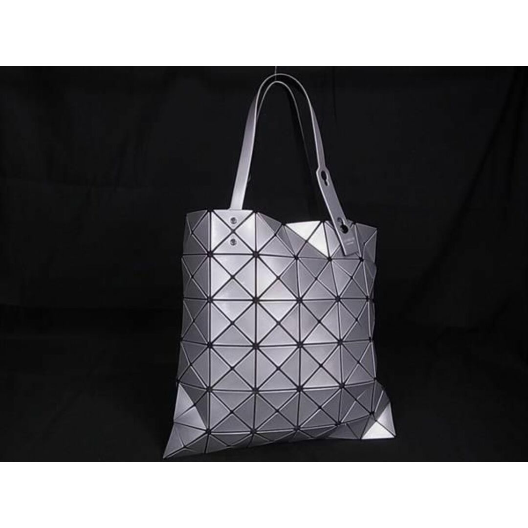 ISSEY MIYAKE(イッセイミヤケ)の■極美品■ BAO BAO ISSEY MIYAKE バオバオイッセイミヤケ ルーセント PVC ショルダーバッグ トートバッグ 肩掛け シルバー系 FA7423 レディースのアクセサリー(その他)の商品写真