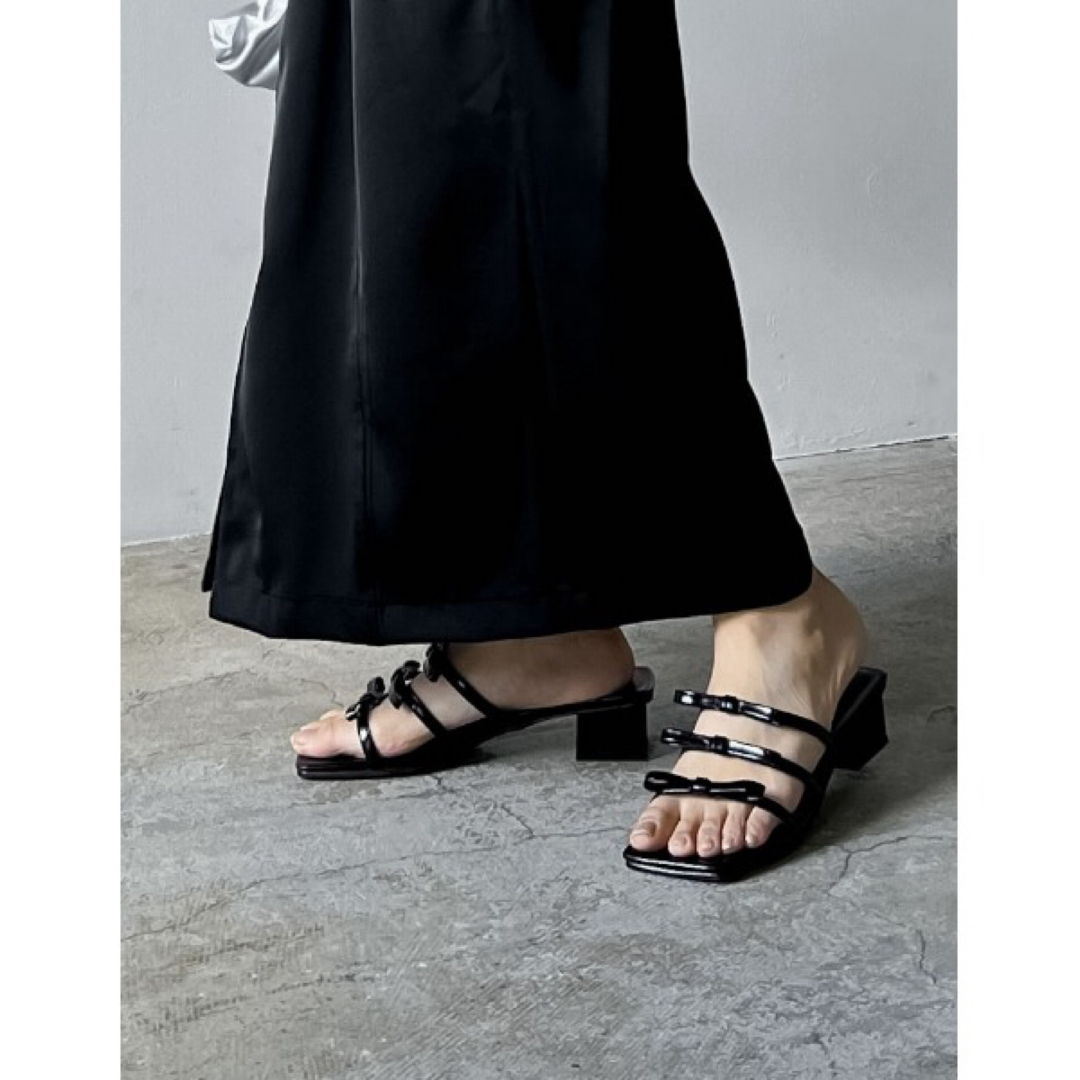 Re:EDIT(リエディ)のリエディ　スクエアトゥリボンベルトサンダル　ブラック　リボンサンダル レディースの靴/シューズ(サンダル)の商品写真