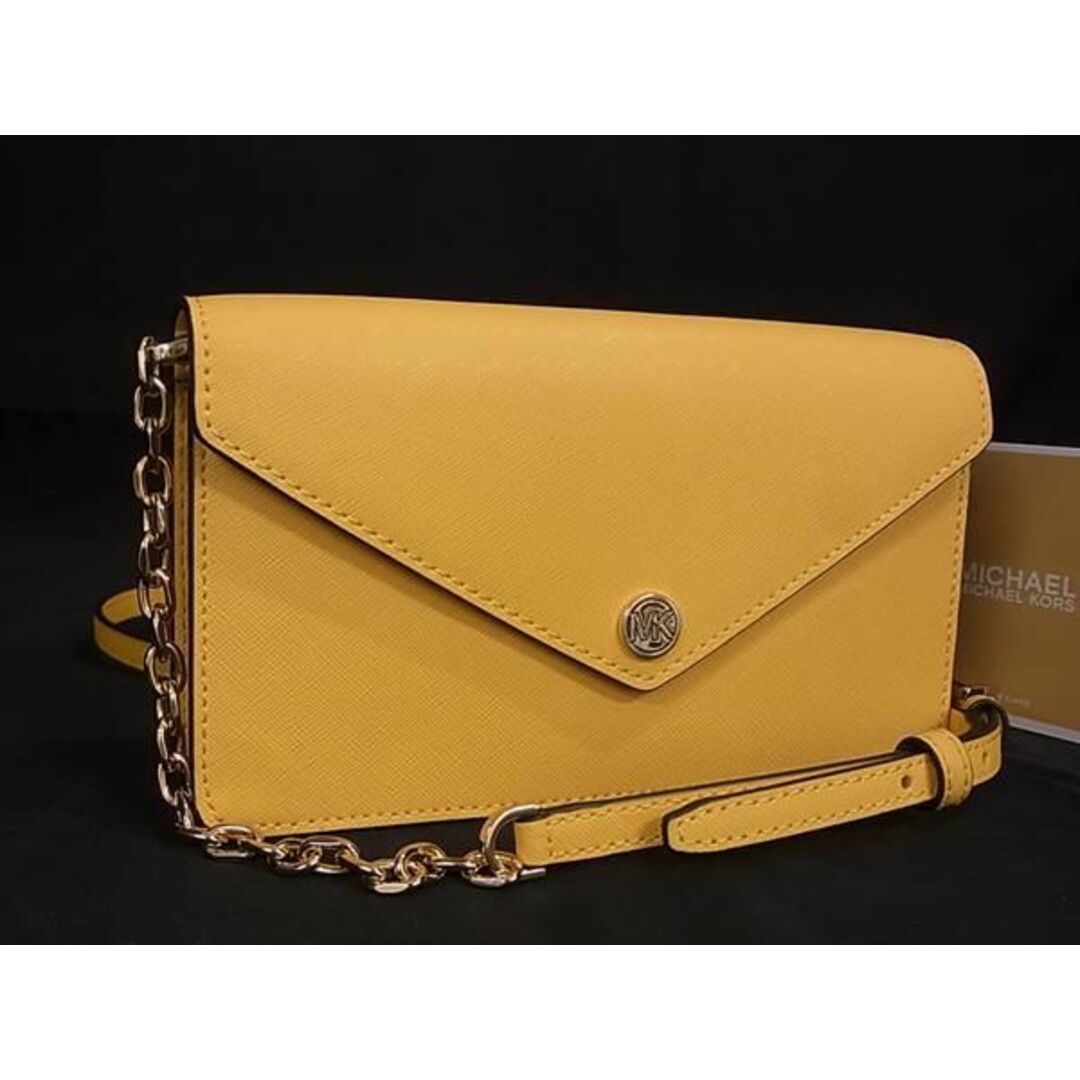 Michael Kors(マイケルコース)の■新品■未使用■ MICHAEL KORS マイケルコース PVC ショルダーバッグ クロスボディ ポシェット レディース イエロー系 BI1657 レディースのファッション小物(その他)の商品写真