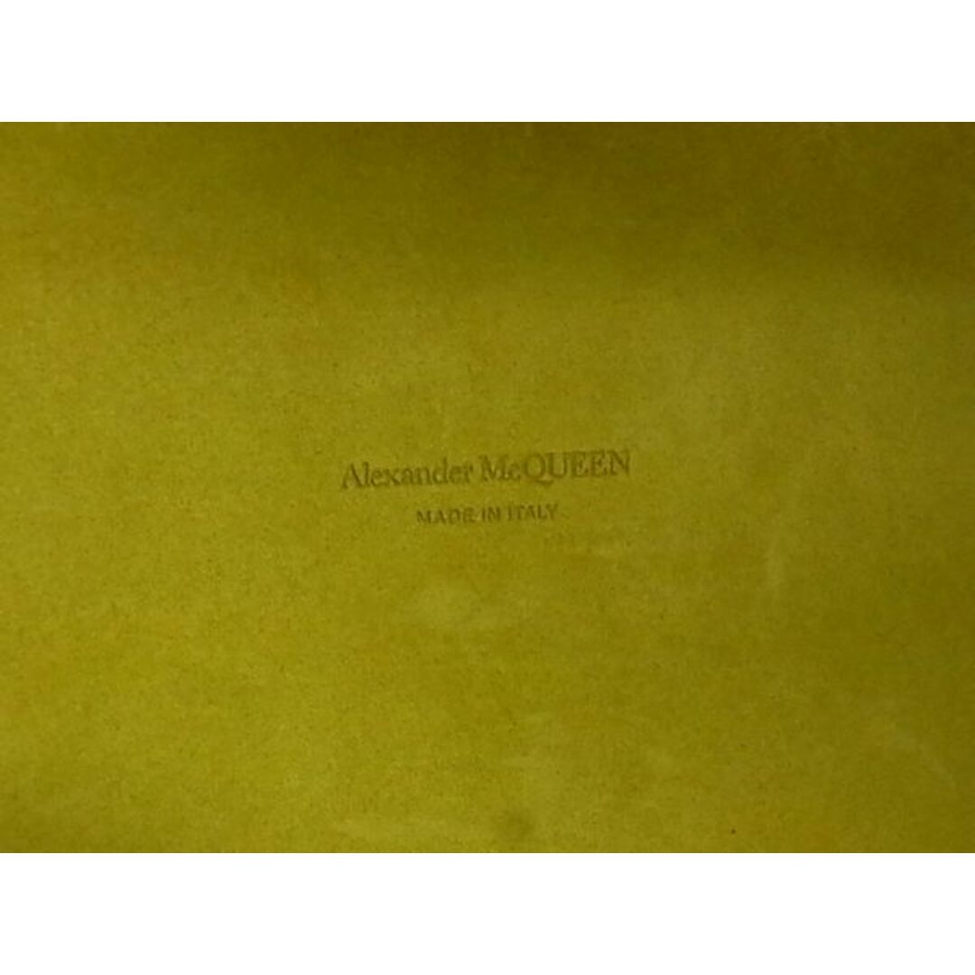 Alexander McQueen(アレキサンダーマックイーン)の■新品同様■ ALEXANDER McQUEEN アレキサンダー マックイーン レザー ポーチ付き 2WAY ハンドバッグ ショルダー グリーン系 FA3801 レディースのアクセサリー(その他)の商品写真