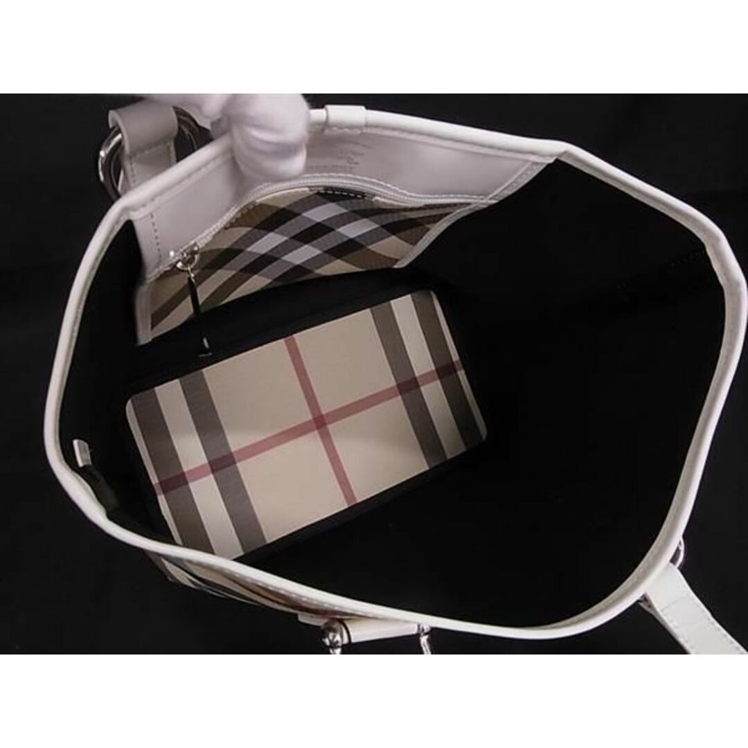 BURBERRY(バーバリー)の■新品同様■ BURBERRY バーバリー PVC×レザー チェック柄 ハンドバッグ トートバッグ ショルダー レディース ベージュ系 FA3651 メンズのバッグ(ボディーバッグ)の商品写真