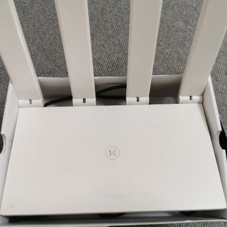 ファーウェイ(HUAWEI)のhuawei router(PC周辺機器)