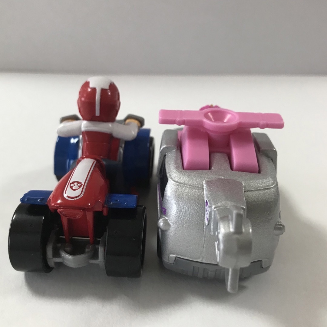 Takara Tomy(タカラトミー)のパウパトロールダイキャストビークル ケントダッシュバギー&スカイ フライングヘリ エンタメ/ホビーのおもちゃ/ぬいぐるみ(キャラクターグッズ)の商品写真