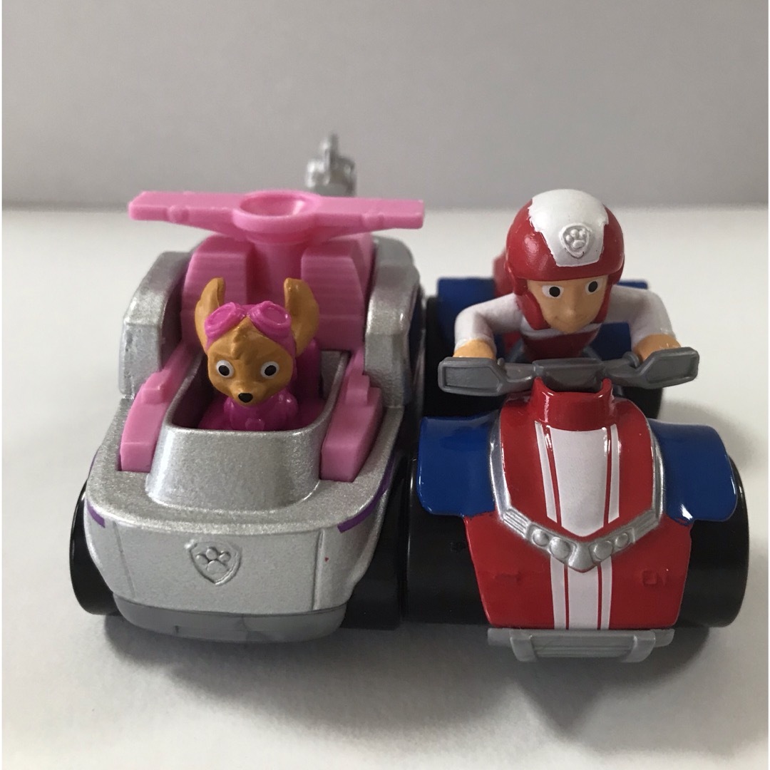 Takara Tomy(タカラトミー)のパウパトロールダイキャストビークル ケントダッシュバギー&スカイ フライングヘリ エンタメ/ホビーのおもちゃ/ぬいぐるみ(キャラクターグッズ)の商品写真