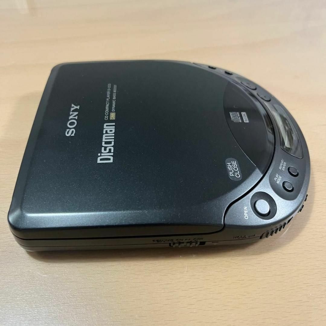 CDウォークマン　SONY ソニー　D-223 スマホ/家電/カメラのオーディオ機器(ポータブルプレーヤー)の商品写真