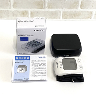 OMRON - 新品❗オムロン 血圧計 HEM-6230