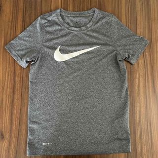 ナイキ(NIKE)のNIKE ドライフィットTシャツ　140cm(Tシャツ/カットソー)