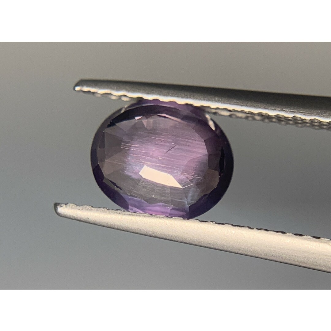 GIA宝石鑑別書付き　 天然 アレキサンドライト　 India Green changing to Purple　 1.12ct　 縦7.42㎜×横6.17㎜×高さ2.55㎜　 ルース（ 裸石 ）　 1388Y ハンドメイドの素材/材料(各種パーツ)の商品写真