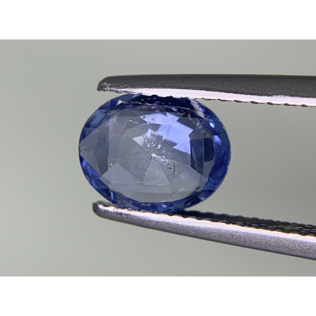 GIA宝石鑑別書付き　 天然 サファイア　 Sri Lanka　No Heat　 Blue　 1.81ct　 縦8.54㎜×横6.89㎜×高さ3.33㎜　 ルース（ 裸石 ）　 1335Y ハンドメイドの素材/材料(各種パーツ)の商品写真