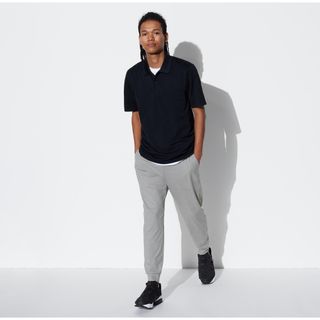 ユニクロ(UNIQLO)の【美品】UNIQLO ウルトラストレッチドライEXジョガーパンツ 66〜72cm(その他)