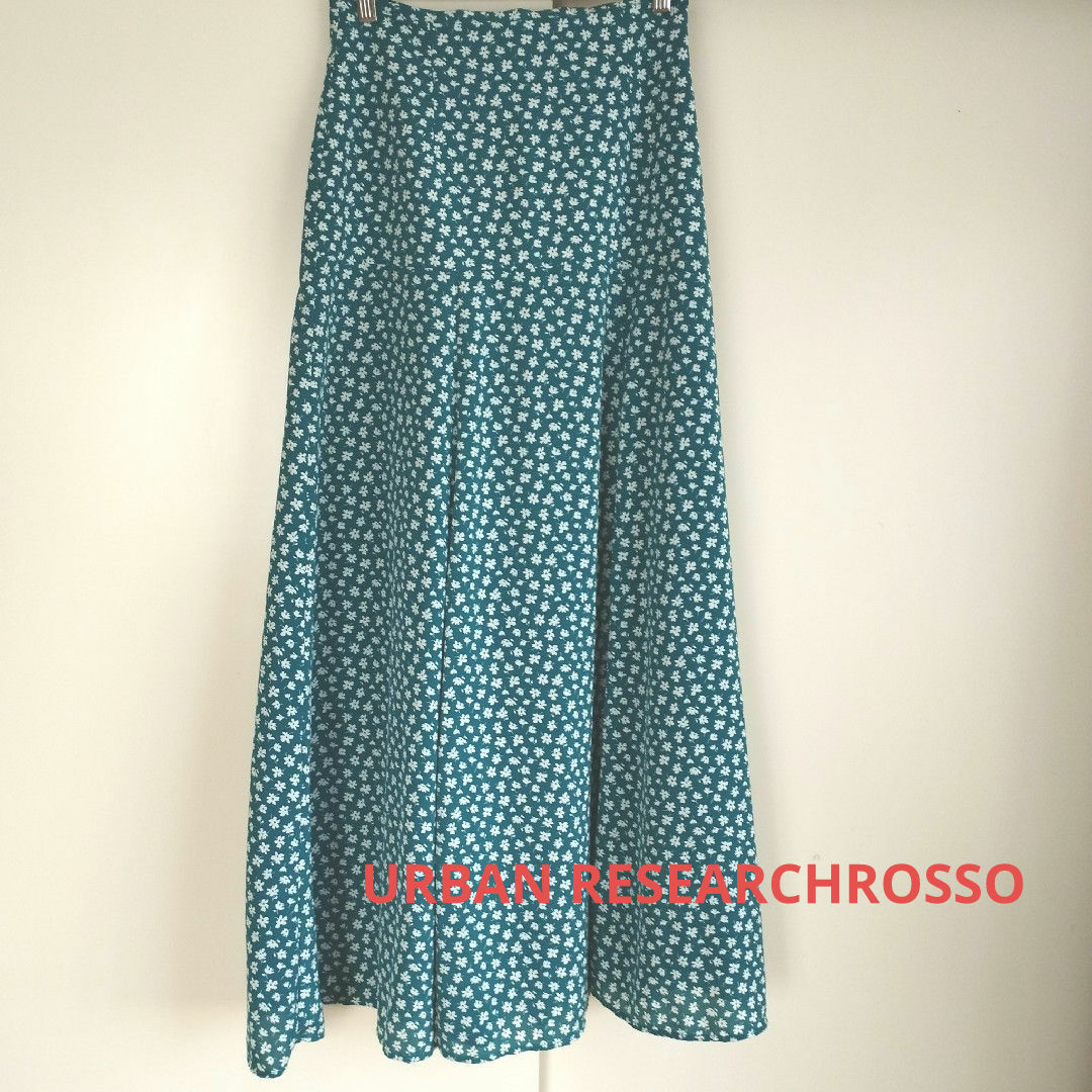 URBAN RESEARCH ROSSO(アーバンリサーチロッソ)のアーバンリサーチロッソ　ロングスカート　マキシスカート　花柄 レディースのスカート(ロングスカート)の商品写真