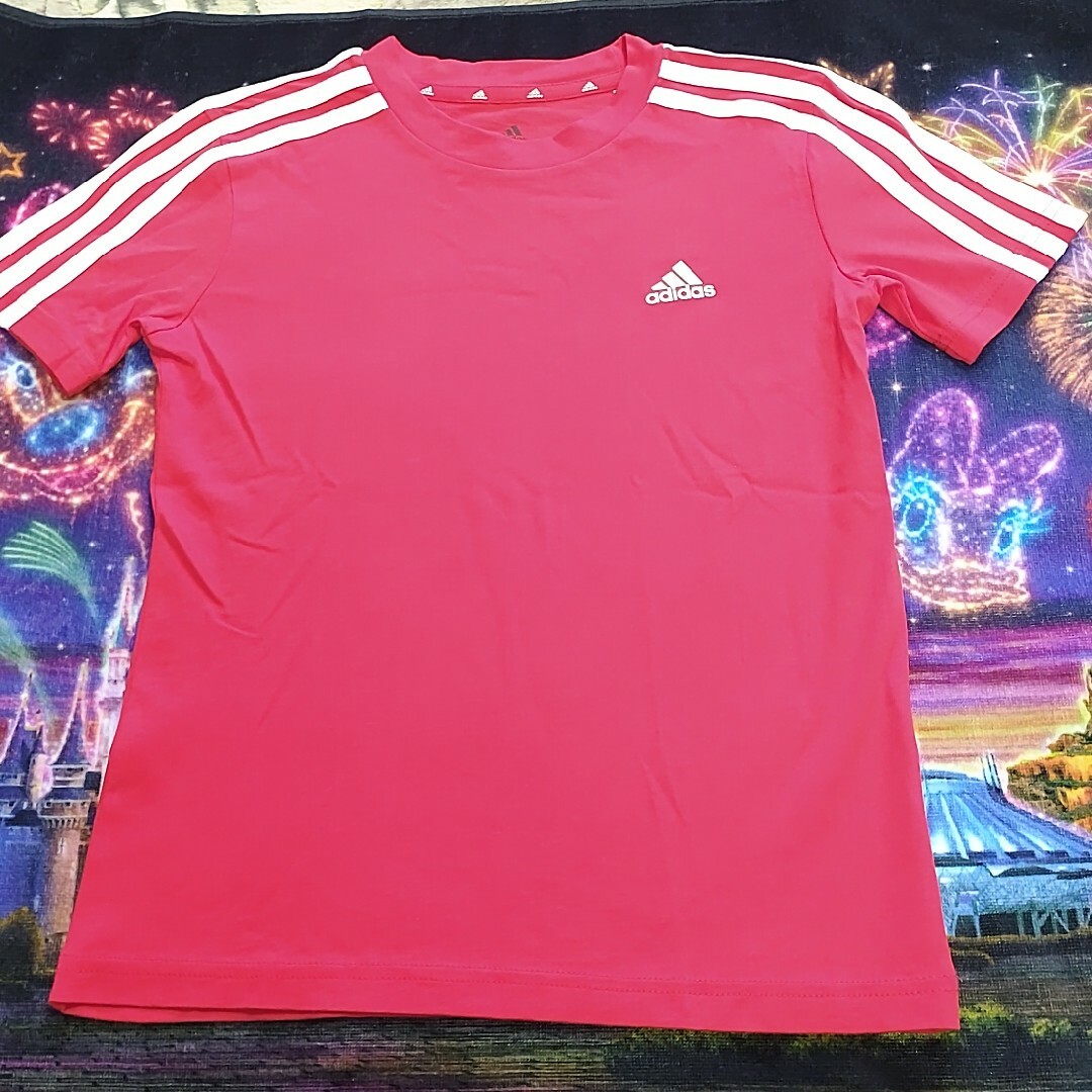 adidas(アディダス)の未使用品☆adidas　130cm Ｔシャツ キッズ/ベビー/マタニティのキッズ服男の子用(90cm~)(Tシャツ/カットソー)の商品写真