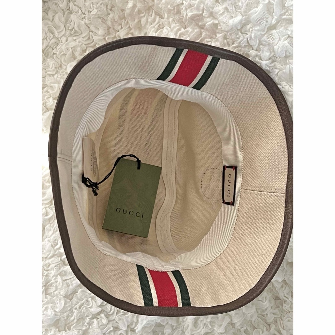 Gucci(グッチ)の★ 新品★ GUCCI グッチ★ ライン ハット 帽子 ベージュ系 レディースの帽子(ハット)の商品写真