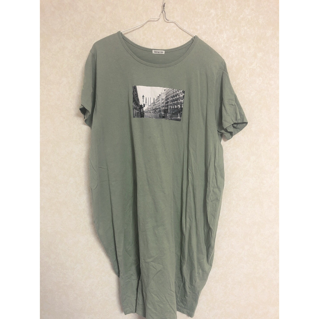 ミントグリーン グリーン フォトプリント Tシャツ ワンピース レディースのワンピース(ひざ丈ワンピース)の商品写真