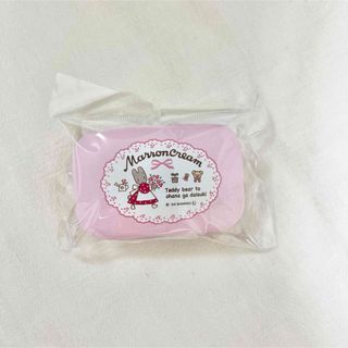 サンリオ(サンリオ)の【新品】マロンクリーム　小物ケース　サンリオ　サンキューマート(キャラクターグッズ)