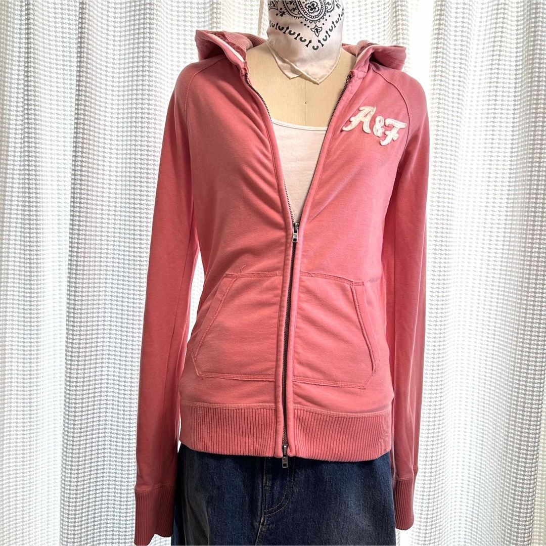 Abercrombie&Fitch(アバクロンビーアンドフィッチ)の美品!!★アバクロンビー&フィッチAbercrombie&Fitch★フーディ レディースのトップス(パーカー)の商品写真