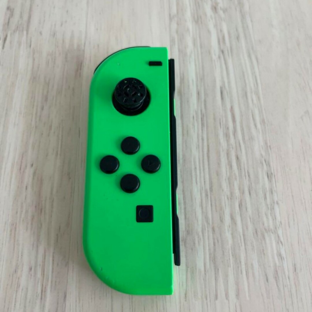 Nintendo Switch(ニンテンドースイッチ)のNintendo JOY-CON (L)/(R) ネオングリーン エンタメ/ホビーのゲームソフト/ゲーム機本体(家庭用ゲーム機本体)の商品写真