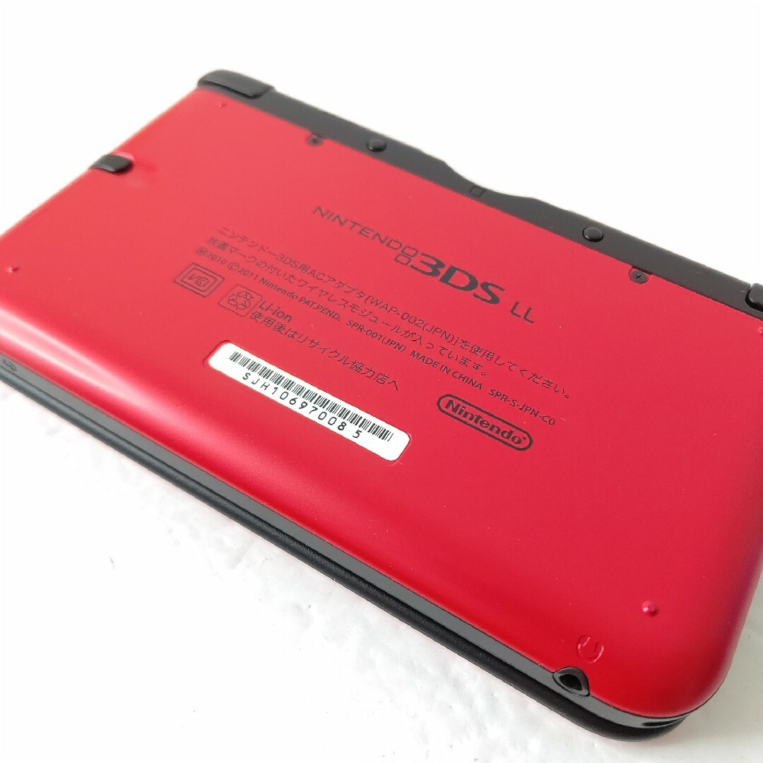 ニンテンドー3DS(ニンテンドー3DS)のNintendo　ニンテンドー3DSLL レッドブラック　極美品　任天堂ゲーム機 エンタメ/ホビーのゲームソフト/ゲーム機本体(携帯用ゲーム機本体)の商品写真