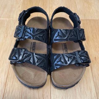 ビルケンシュトック(BIRKENSTOCK)のビルケンシュトック   キッズ　サンダル　サイズ16.5cm  ブラック　ベルト(サンダル)