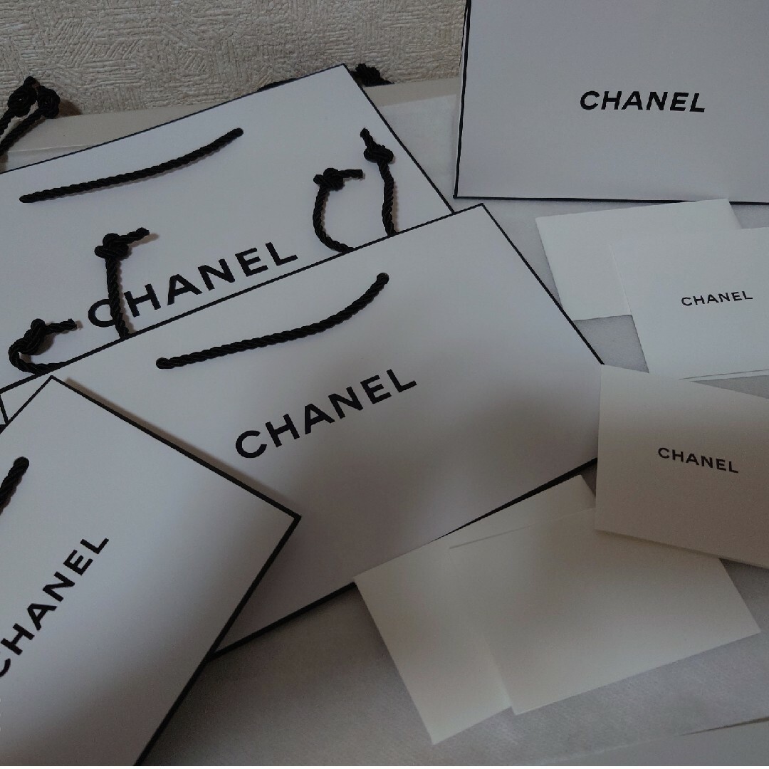 CHANEL(シャネル)のCHANELシャネル　ショッパー　ボックス レディースのバッグ(ショップ袋)の商品写真