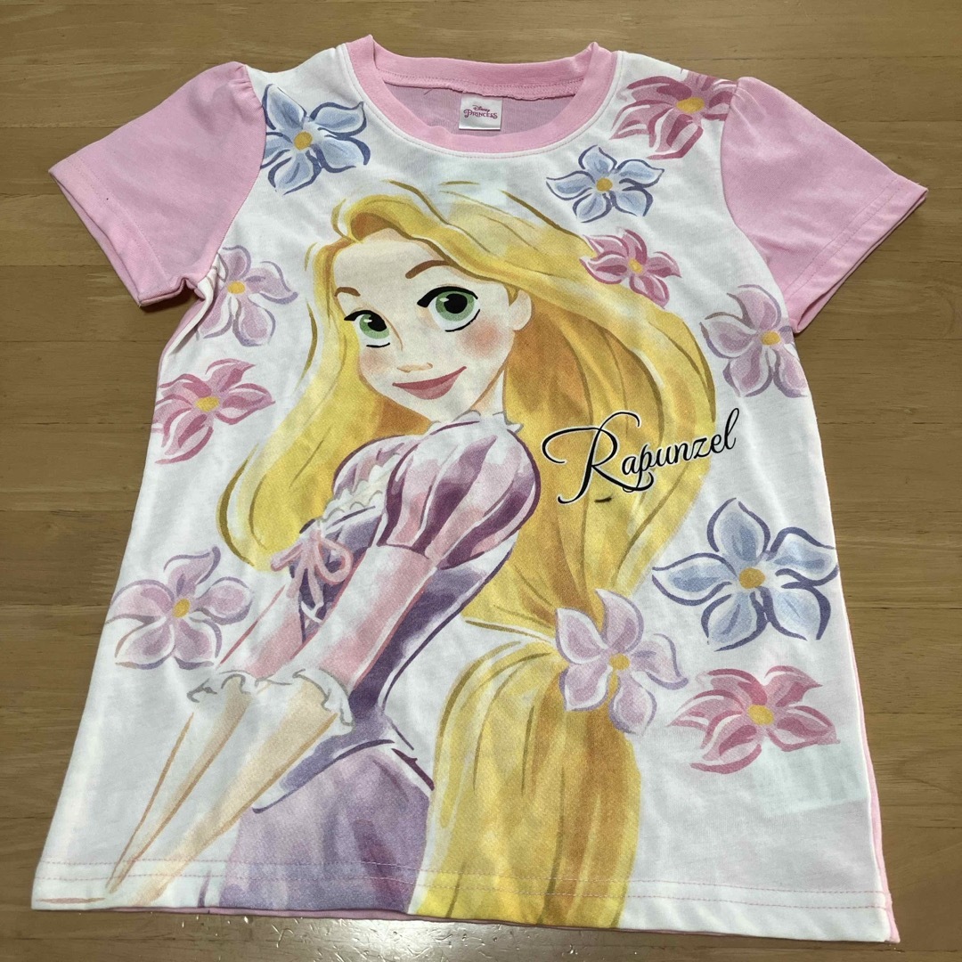 Disney(ディズニー)の130センチ　半袖Tシャツ キッズ/ベビー/マタニティのキッズ服女の子用(90cm~)(Tシャツ/カットソー)の商品写真