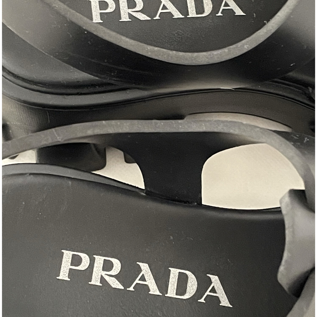 PRADA(プラダ)のPRADA プラダ ラバーサンダル 黒 サイズ37 レディースの靴/シューズ(サンダル)の商品写真