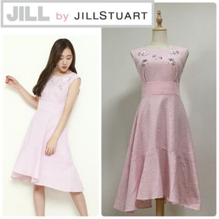 ジルバイジルスチュアート(JILL by JILLSTUART)のジルバイ　シアサッカーストライプ　ワンピース(ひざ丈ワンピース)