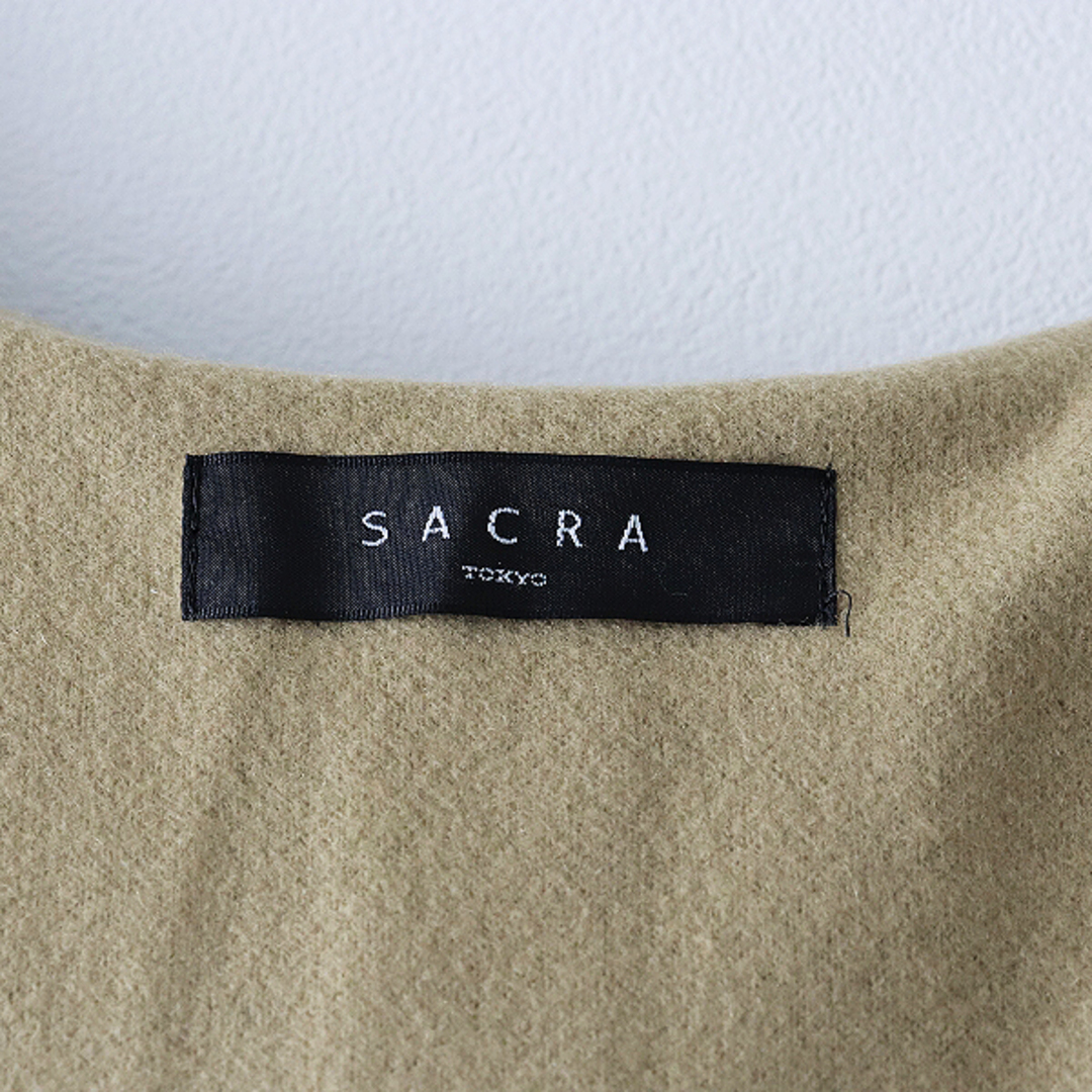 SACRA(サクラ)の美品 SACRA サクラ 定価6.8万コンプレッションウール ベルト付き チェスターコート 38/ベージュ【2400011602886】 レディースのジャケット/アウター(その他)の商品写真