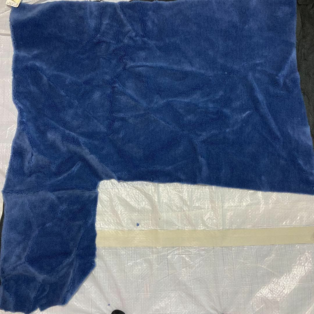 布地生地ハギレno1516ミンク長短毛ブルー　裏貼りあり ハンドメイドの素材/材料(生地/糸)の商品写真