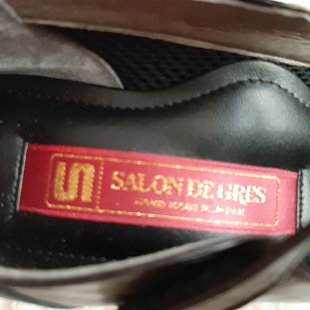 未使用に近い　サロンドグレー　レザー　パンプス　ストラップ　ブラック　23 レディースの靴/シューズ(ハイヒール/パンプス)の商品写真