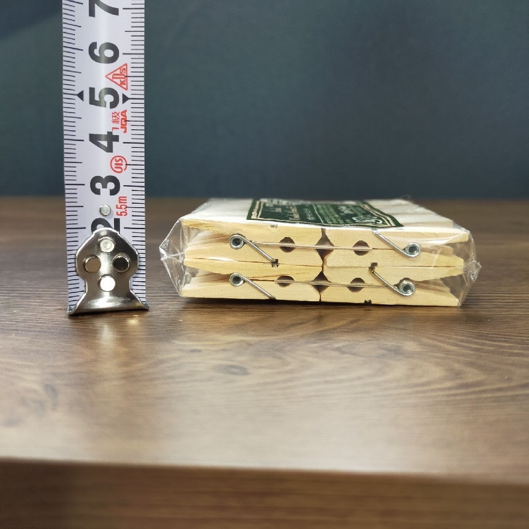 【まとめ売り】木製ナチュラルピンチSサイズ134個 ハンドメイドの素材/材料(その他)の商品写真
