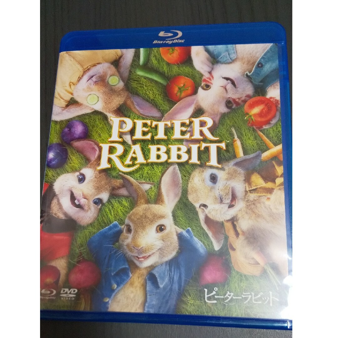 PETER RABBIT（TM）(ピーターラビット)の映画 ピーターラビット Blu-ray エンタメ/ホビーのDVD/ブルーレイ(外国映画)の商品写真