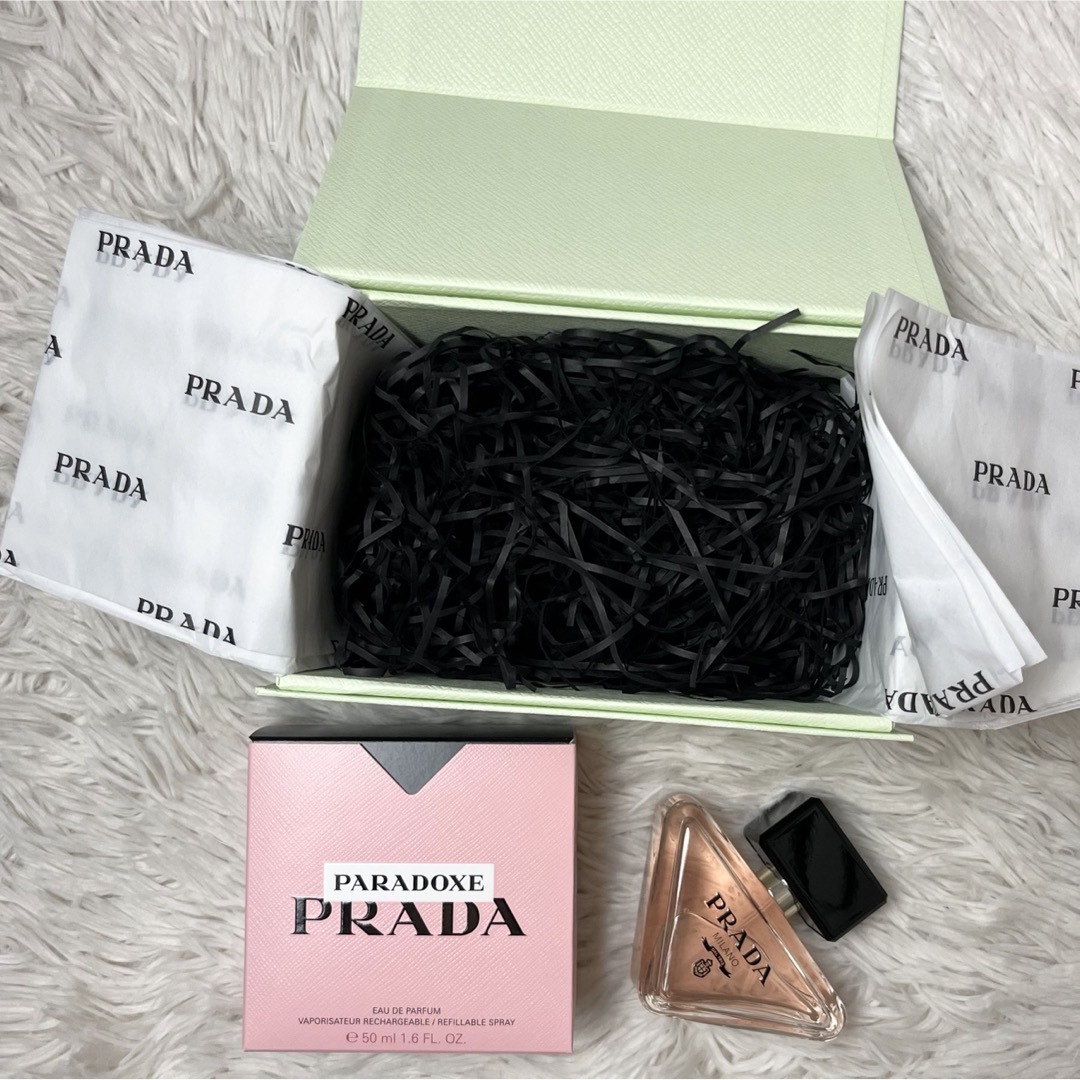 PRADA(プラダ)の新品 プラダ パラドックス オーデパルファム 50ml  箱 ショッパー付 香水 コスメ/美容の香水(香水(女性用))の商品写真