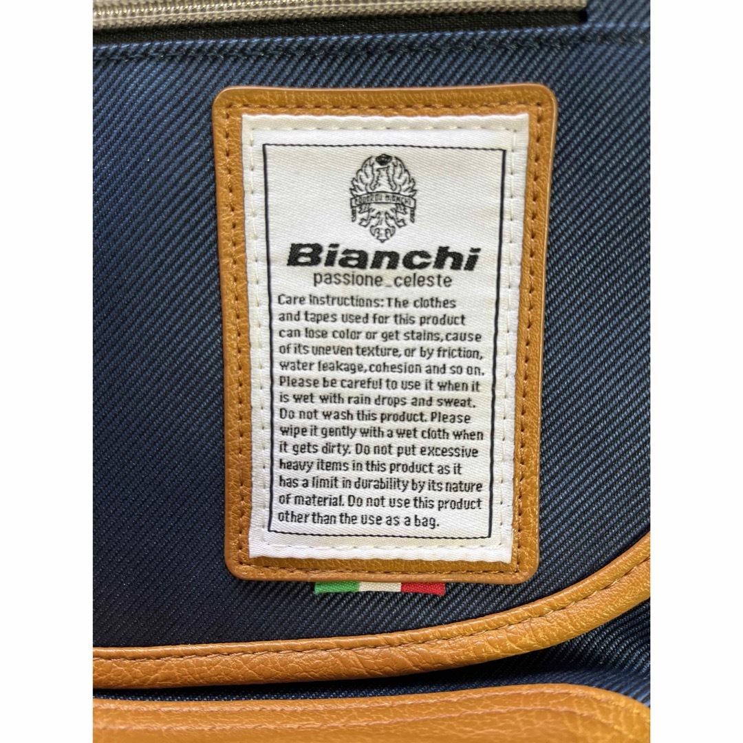Bianchi(ビアンキ)のBianchi ビアンキ　ショルダーバッグ　紺　ネイビー メンズのバッグ(ショルダーバッグ)の商品写真