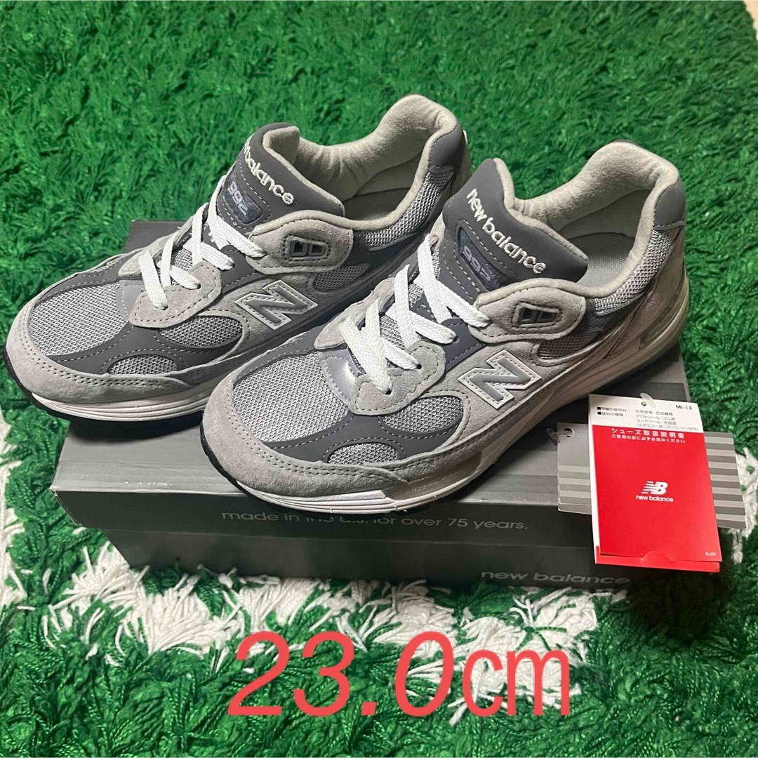 New Balance(ニューバランス)のNEW BALANCE M992GR 23.0㎝ レディースの靴/シューズ(スニーカー)の商品写真