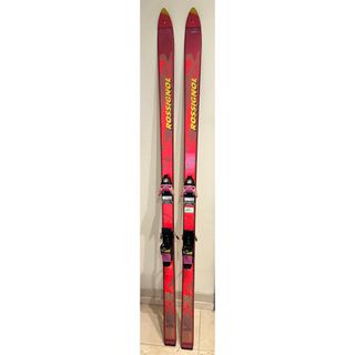 ロシニョール(ROSSIGNOL)のスキー板　ロシニョール　178cm     ピンク ビンディング サロモン(板)