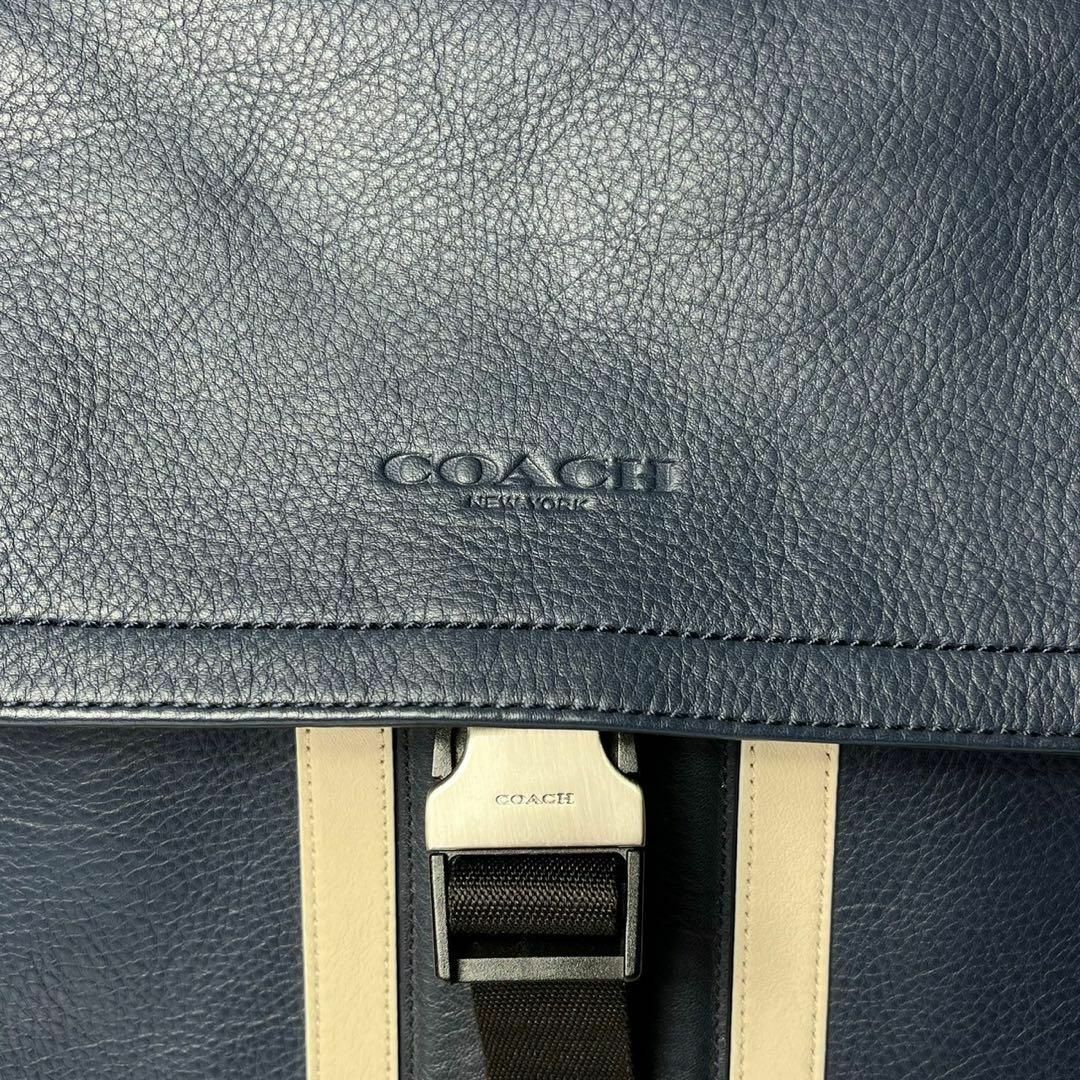 COACH(コーチ)の【美品】コーチ　ヘリテージ　オールレザー　リュック　バックパック　通勤　ネイビー メンズのバッグ(バッグパック/リュック)の商品写真