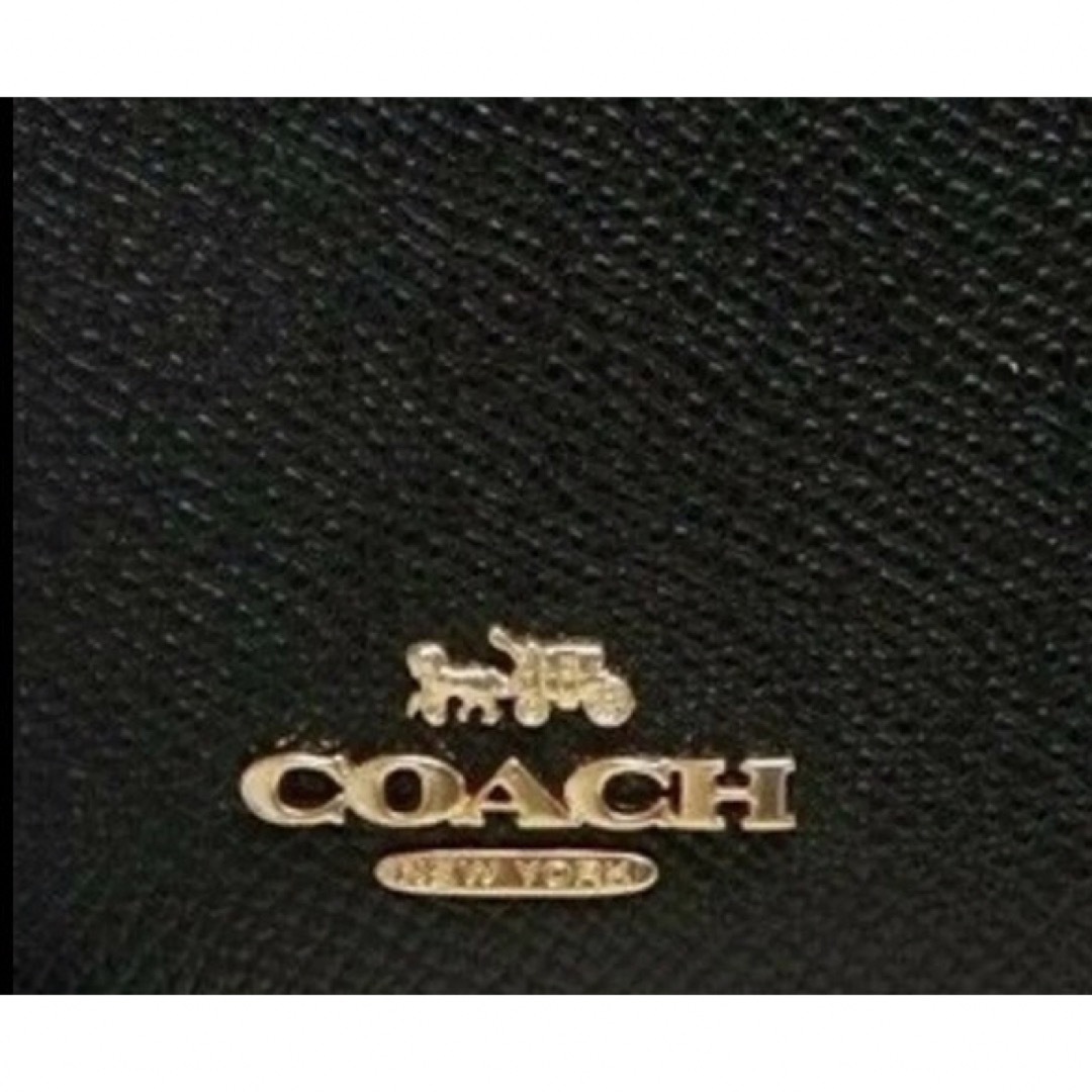 COACH(コーチ)の新品未使用　COACH スマホショルダー 大人気　スマホショルダー  ブラック レディースのバッグ(ショルダーバッグ)の商品写真