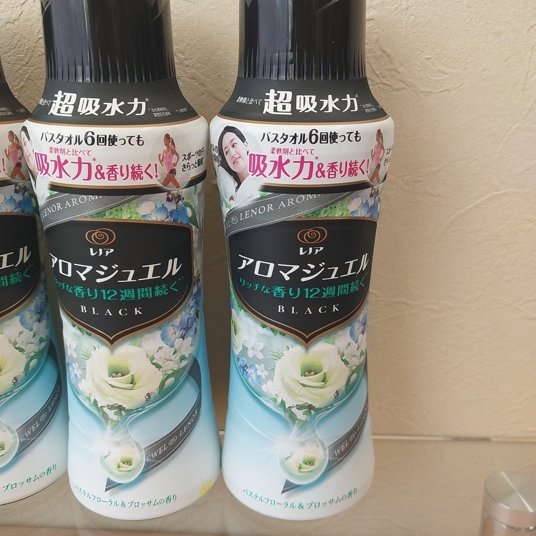 5点　レノアアロマジュエル パステルフローラル&ブロッサムの香り本体 470ml インテリア/住まい/日用品の日用品/生活雑貨/旅行(洗剤/柔軟剤)の商品写真